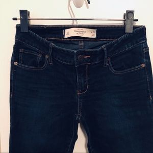 Abercrombie & Fitch Dark Blue Jeans